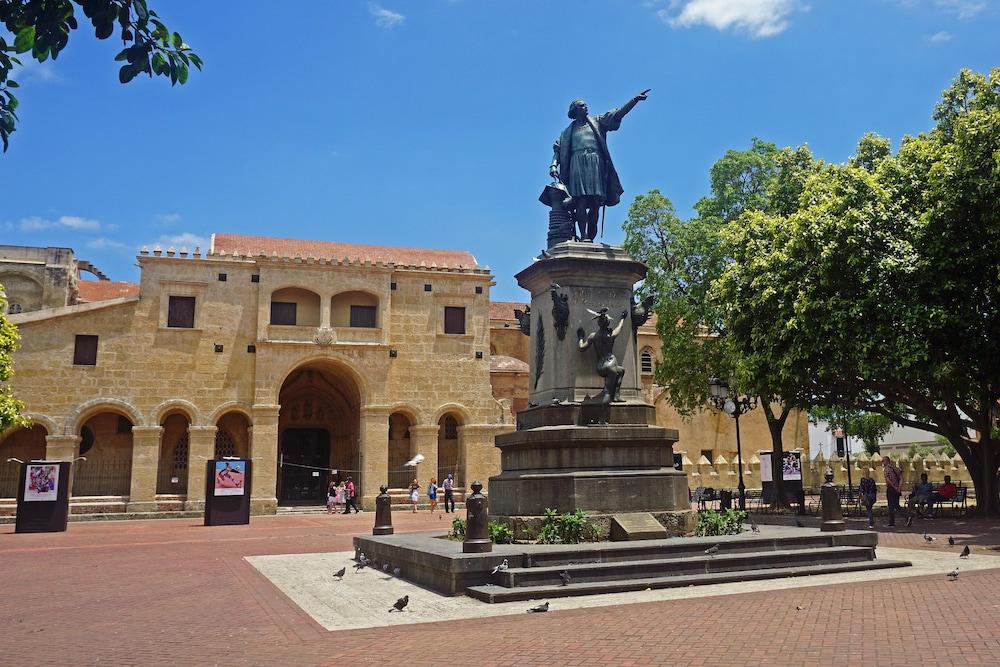 Hodelpa Caribe Colonial Hotel Santo Domingo Exterior photo